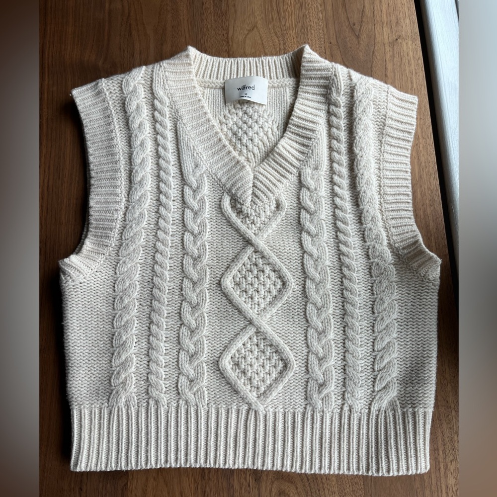 Aritizia Wilfred Ivory Cable Knit V-Neck Sweater Vest XS